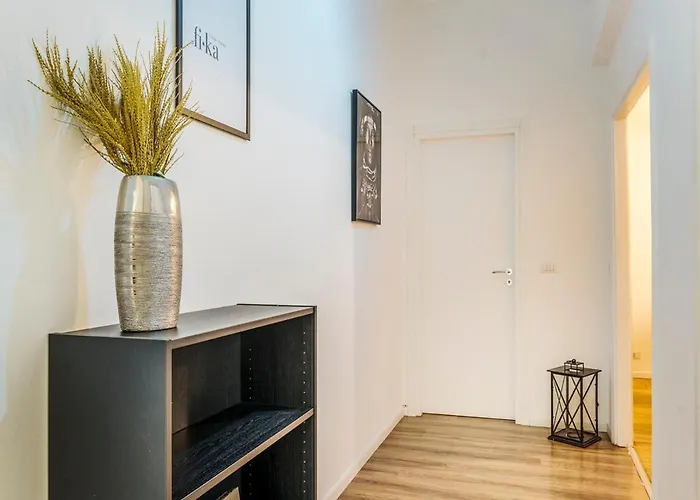 Luxury 4 Bedrooms Close To Duomo *