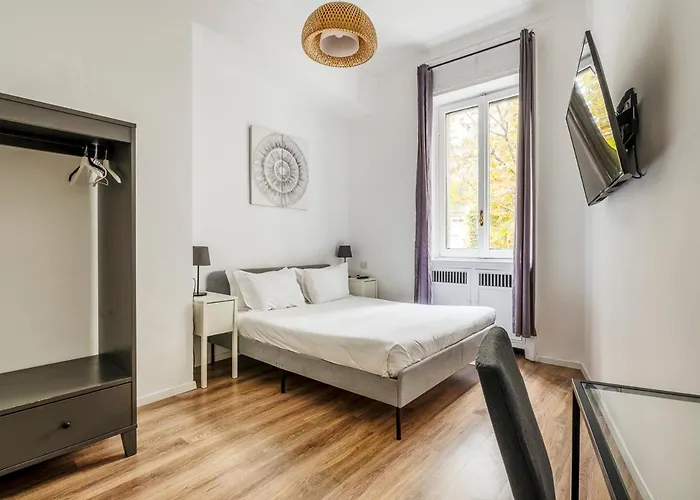 Luxury 4 Bedrooms Close To Duomo 밀라노