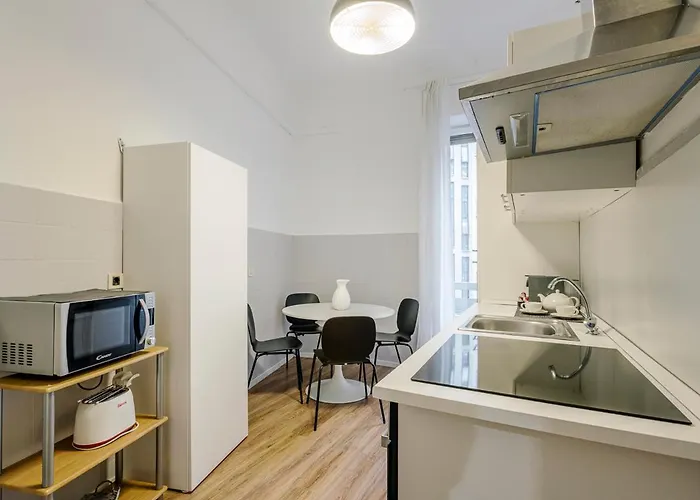 아파트 Luxury 4 Bedrooms Close To Duomo 밀라노