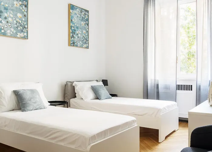 아파트 Luxury 4 Bedrooms Close To Duomo 밀라노