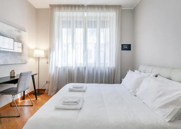 דירה San Babila Executive - Discover The Historic Centre Of *