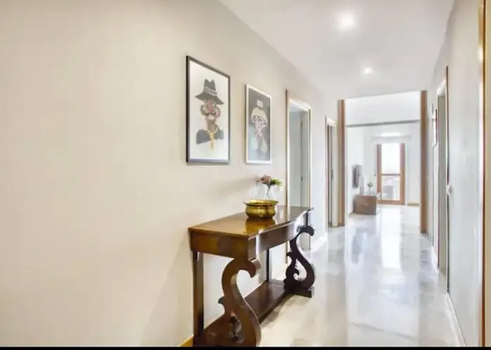 Amazing Center Skyline 아파트 *