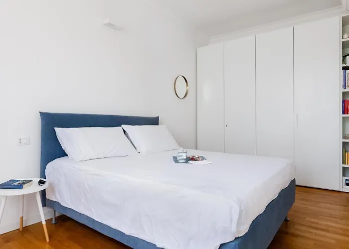 Lux Navigli Center Apartman *