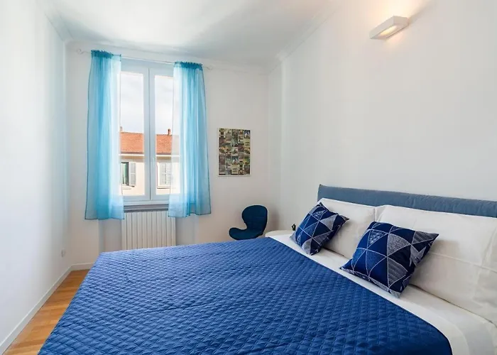 Lux Navigli Center * Milão