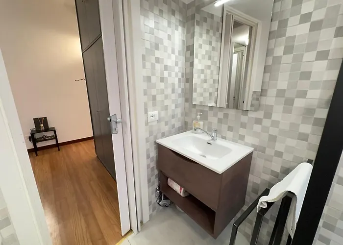 10' Linate Airport, Perfect For Visiting