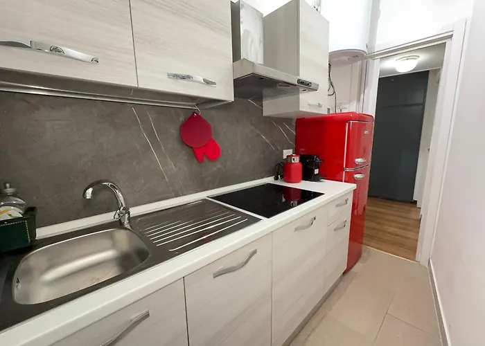 10' Linate Airport, Perfect For Visiting *