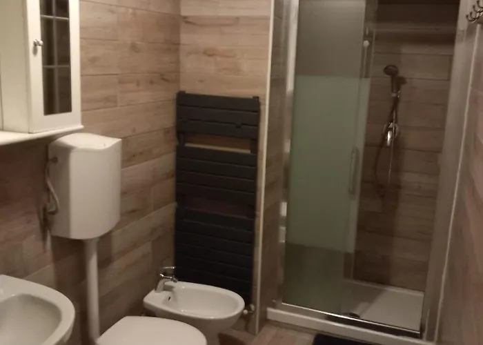 3 Station Free Parking Apartman