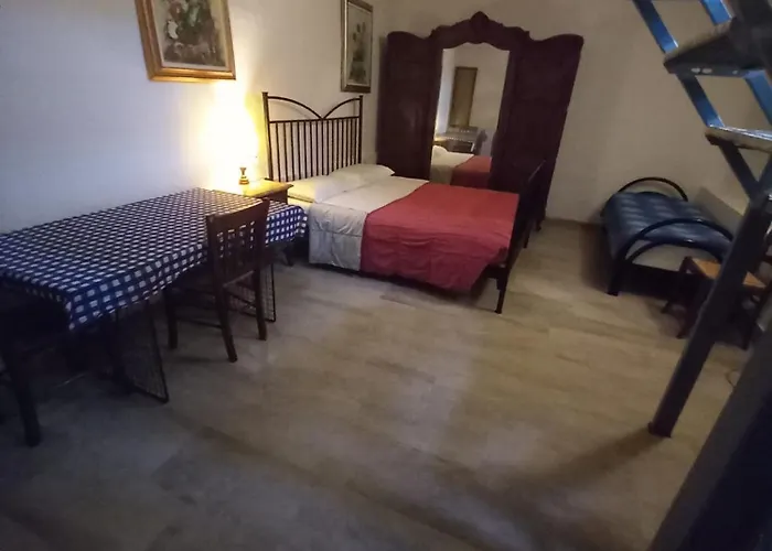 3 Station Free Parking Apartman