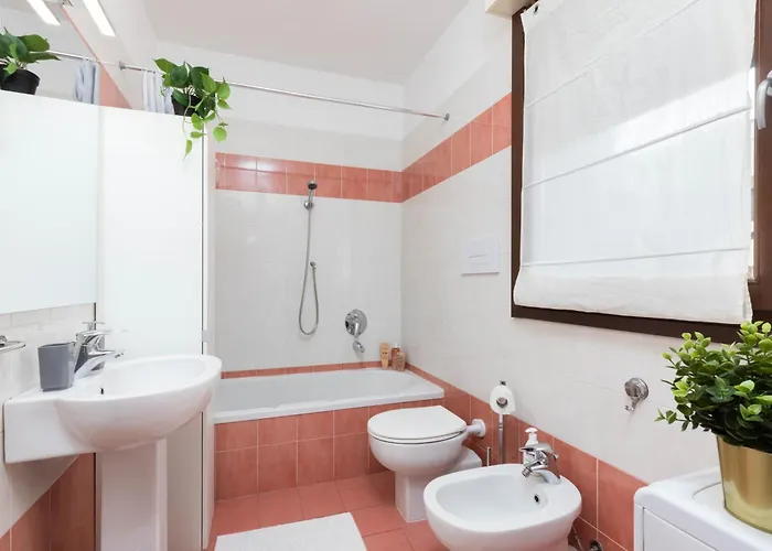 Terrace Con Parcheggio Incluso 아파트 밀라노