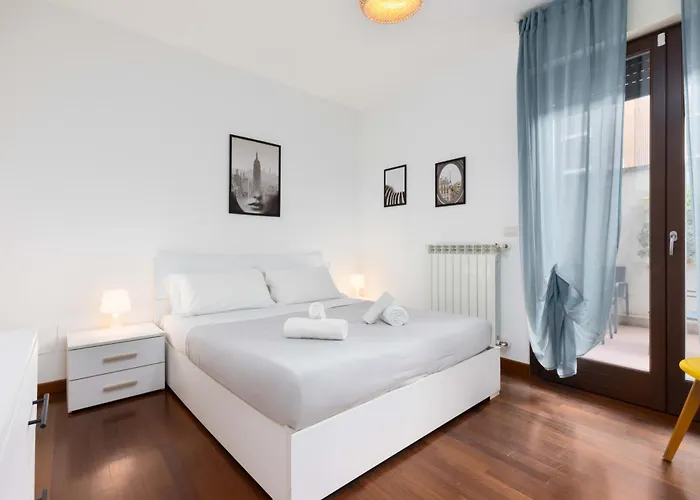 아파트 Terrace Con Parcheggio Incluso