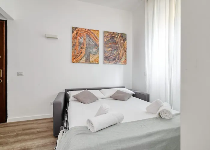 Apartment Joivy Delightful Near Parco Tre Torri Mailand