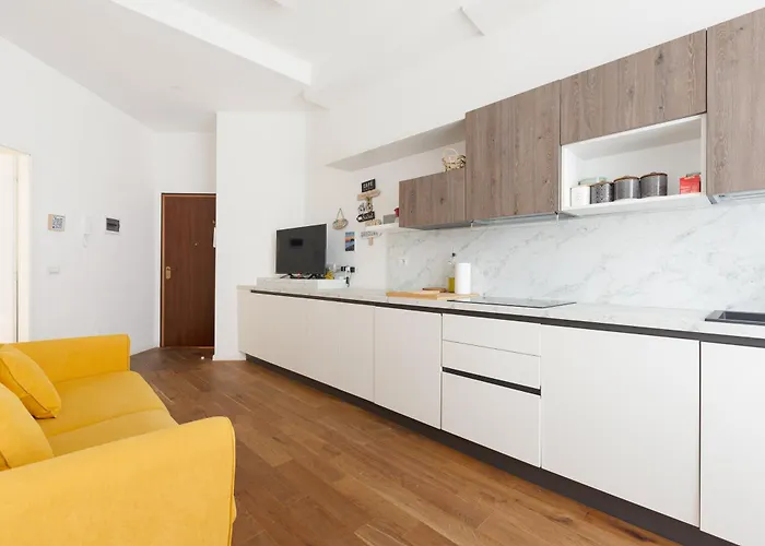 Repubblica - - Moderno Trilocale