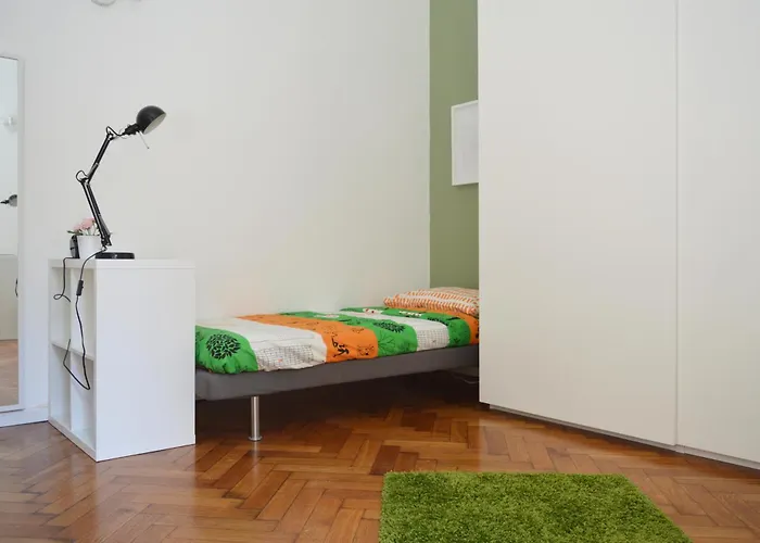 Chic Joivy Flats In The Centre Milán