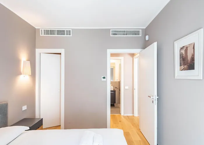 Easylife - - Buonaparte 68s - Castello Sforzesco