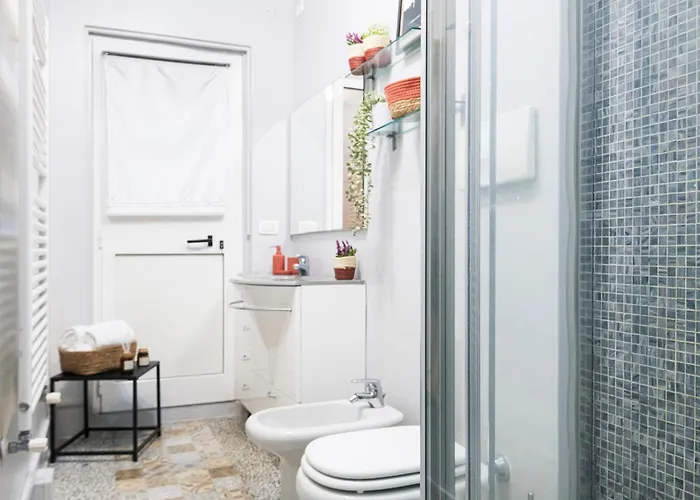 Easylife - - Giorgione 6 - Paolo Sarpi * Milan