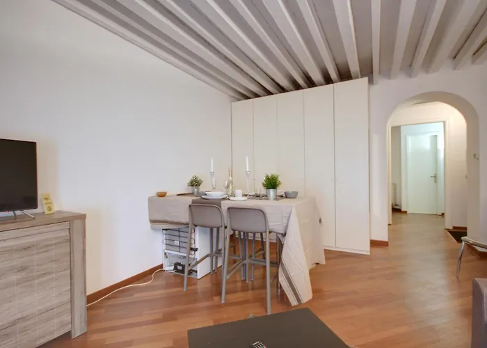 Milanrentals - Moscova * Milano