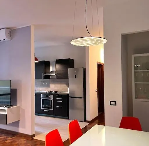 Isola Maciachini Mm 3 - Moderno Trilocale Con Balcone 10 Min Da Stazione Apartment Mailand