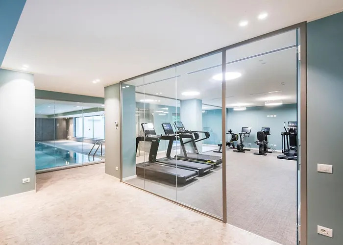 Easylife - - Compagnoni 12 - Argonne * Milano