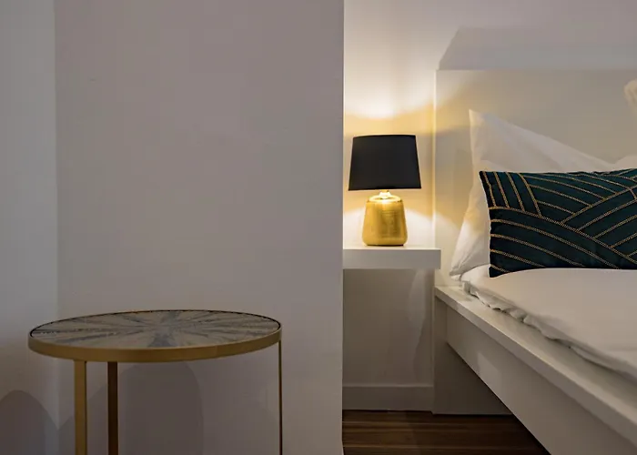 8 Luxury - Centro - Porta Venezia * Милан