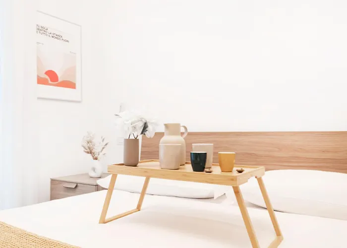 Easylife - - Compagnoni 12 - Argonne * Milán