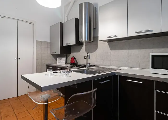 Italianway Easy - Plinio 37 Apartman *