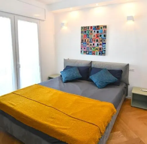 Bande Nere-san Siro Attico Con Terrazzo * ミラノ