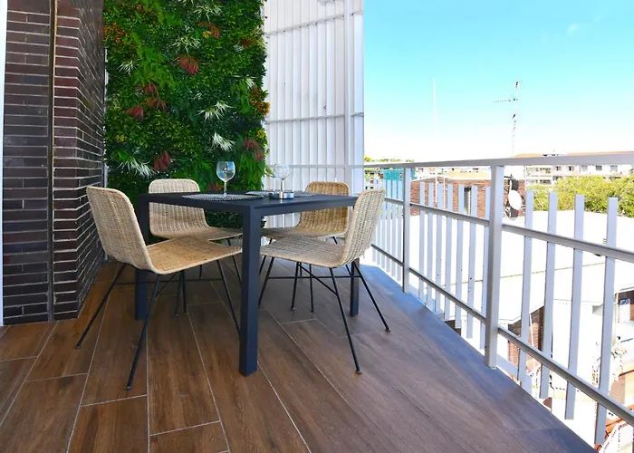 Bande Nere-san Siro Attico Con Terrazzo アパート