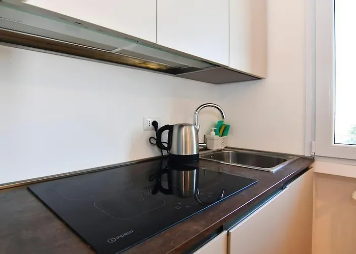 Bande Nere-san Siro Attico Con Terrazzo * ミラノ