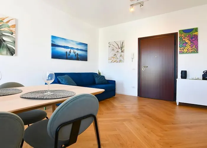 Bande Nere-san Siro Attico Con Terrazzo *