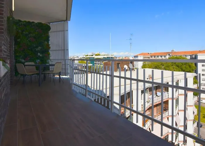 Bande Nere-san Siro Attico Con Terrazzo アパート