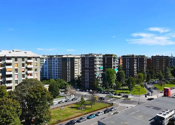 アパート Bande Nere-san Siro Attico Con Terrazzo *