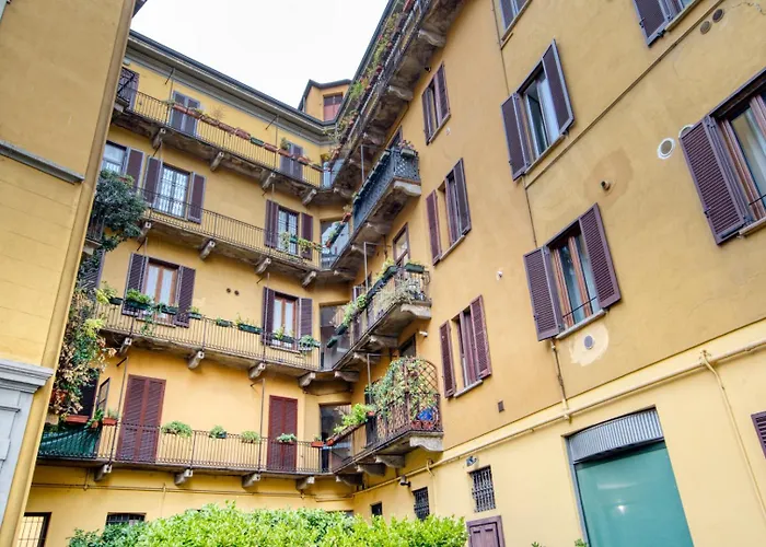 Guesthost - Deangeli Nest Romantico Bilocale Di Design In Zona De Angeli, Rinnovato E Accessoriato * Milán