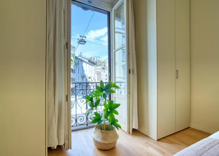 Guesthost - Deangeli Nest Romantico Bilocale Di Design In Zona De Angeli, Rinnovato E Accessoriato