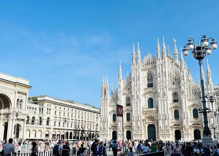 Chiara 18 - M4 Metro Blu Milan