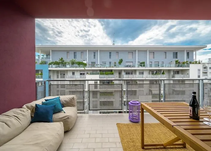 Near Duomo - Free Parking -terrace - Metro - Ac Daire