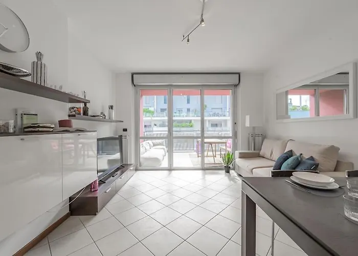 Near Duomo - Free Parking -terrace - Metro - Ac Daire Milano