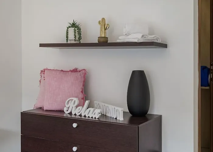 Daire Near Duomo - Free Parking -terrace - Metro - Ac Milano