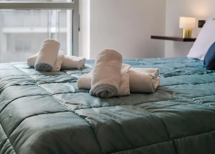 Near Duomo - Free Parking -terrace - Metro - Ac Daire *