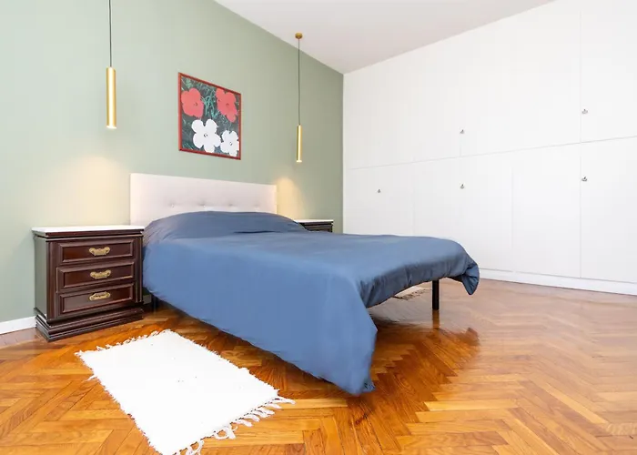 Modern With Balcony And Park View דירה מילאנו