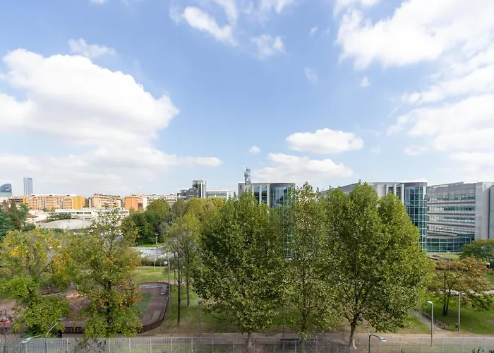 דירה Modern With Balcony And Park View מילאנו