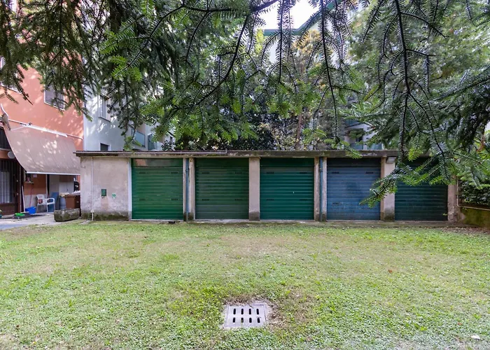 דירה Modern With Balcony And Park View מילאנו