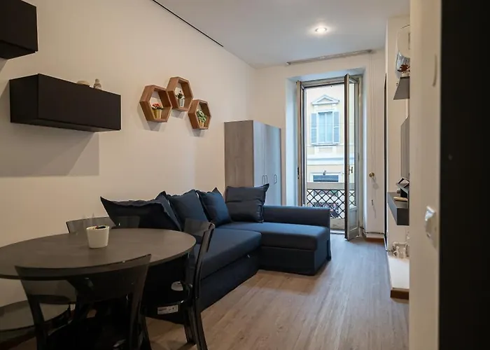 Corso Venezia View With Private Balcony - Corso Venezia Apartament