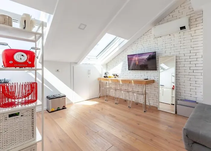 Life Modern Design 10 Mt Da M Lilla 아파트