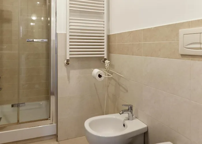 Cadorna Cityview Flat - Strategic Position In The Middle Of The Square *