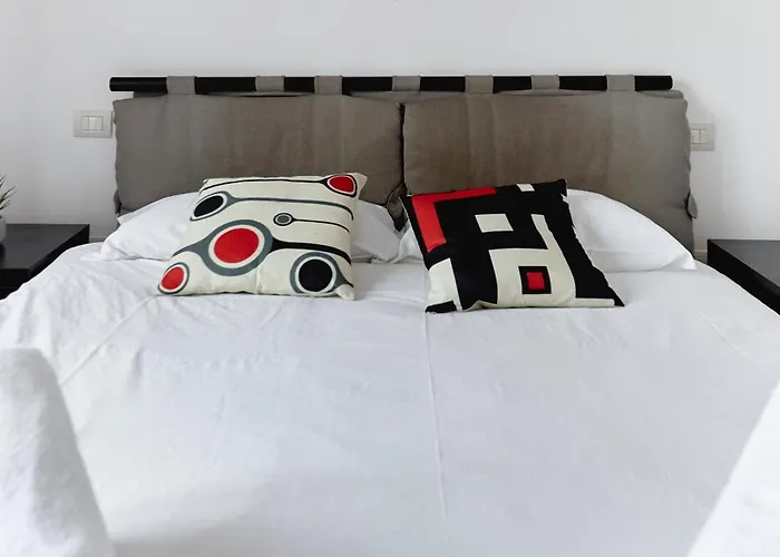 Cadorna Cityview Flat - Strategic Position In The Middle Of The Square