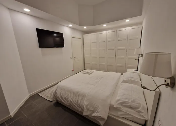 Daire Homes & - Meravigli Den Milano