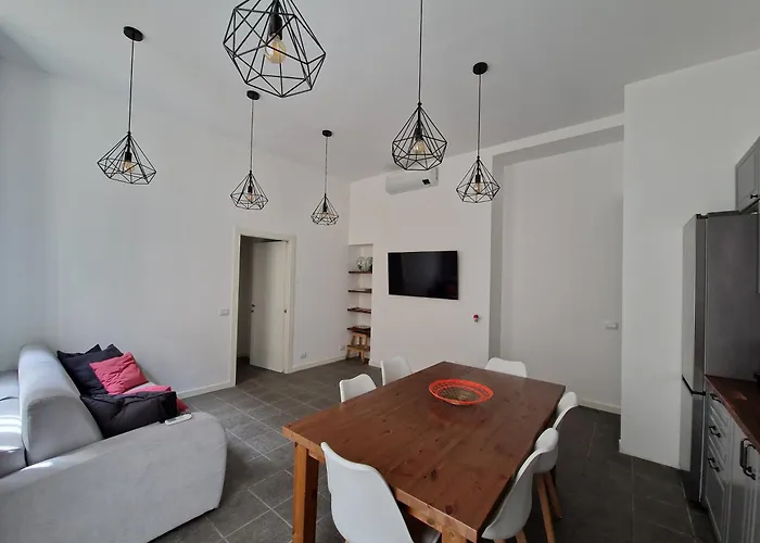 Homes & - Meravigli Den Milano