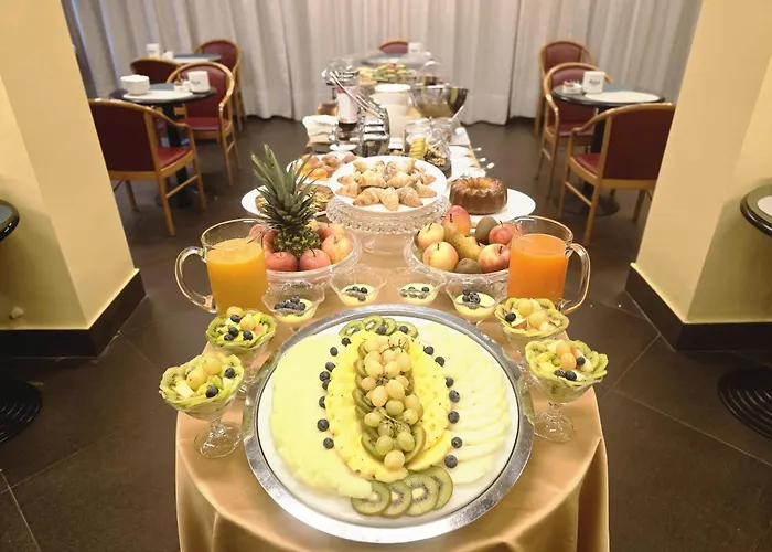 Mokinba Sant'ambroeus מלון