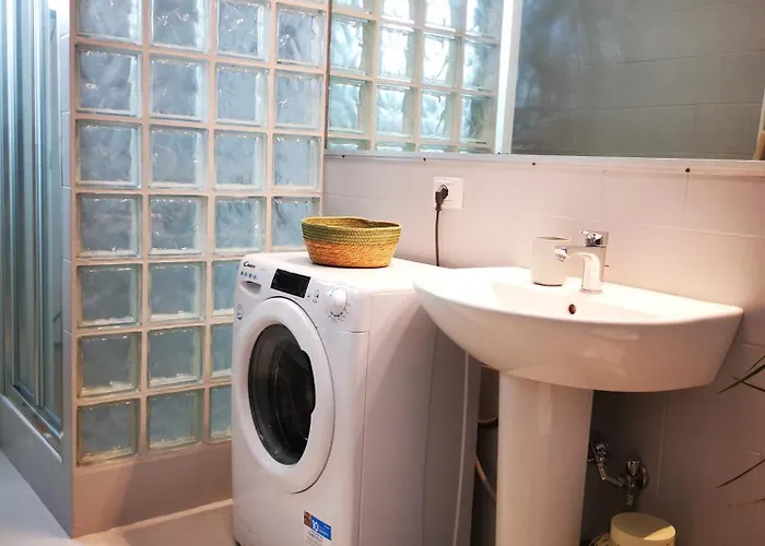 Spacious 50 Meters From The Metro *