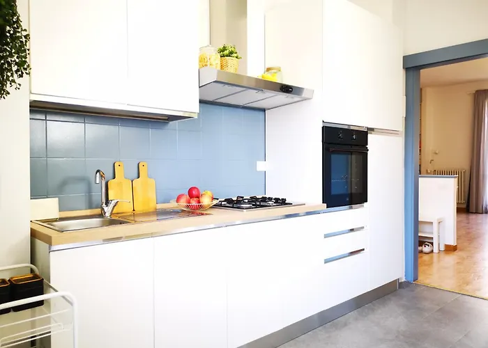 Spacious 50 Meters From The Metro 밀라노